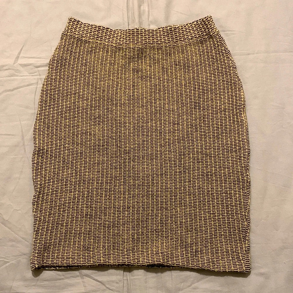 St. John Collection Dresses & Skirts - ST.‎ JOHN COLLECTION by MARIE GRAY Knit Skirt